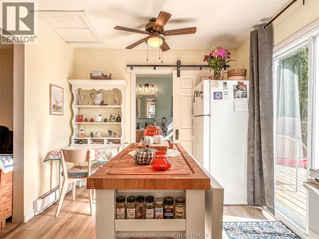 27 Babbitt STREET - 12