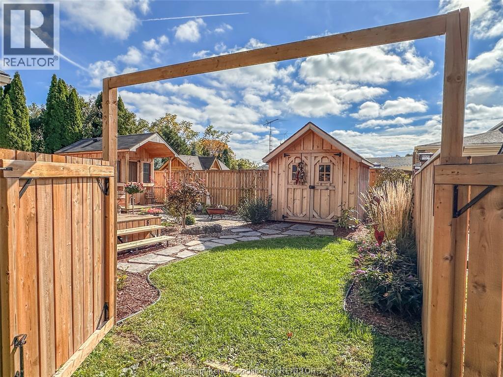 27 Babbitt Street — photo 33
