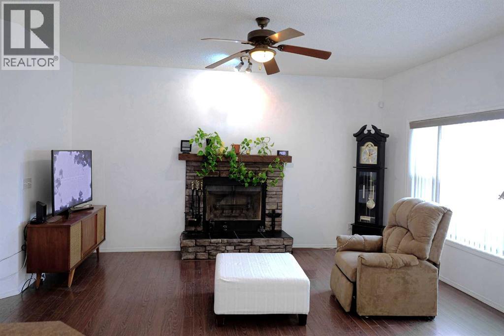 13 Tuscany Ridge Mews NW - photo 9