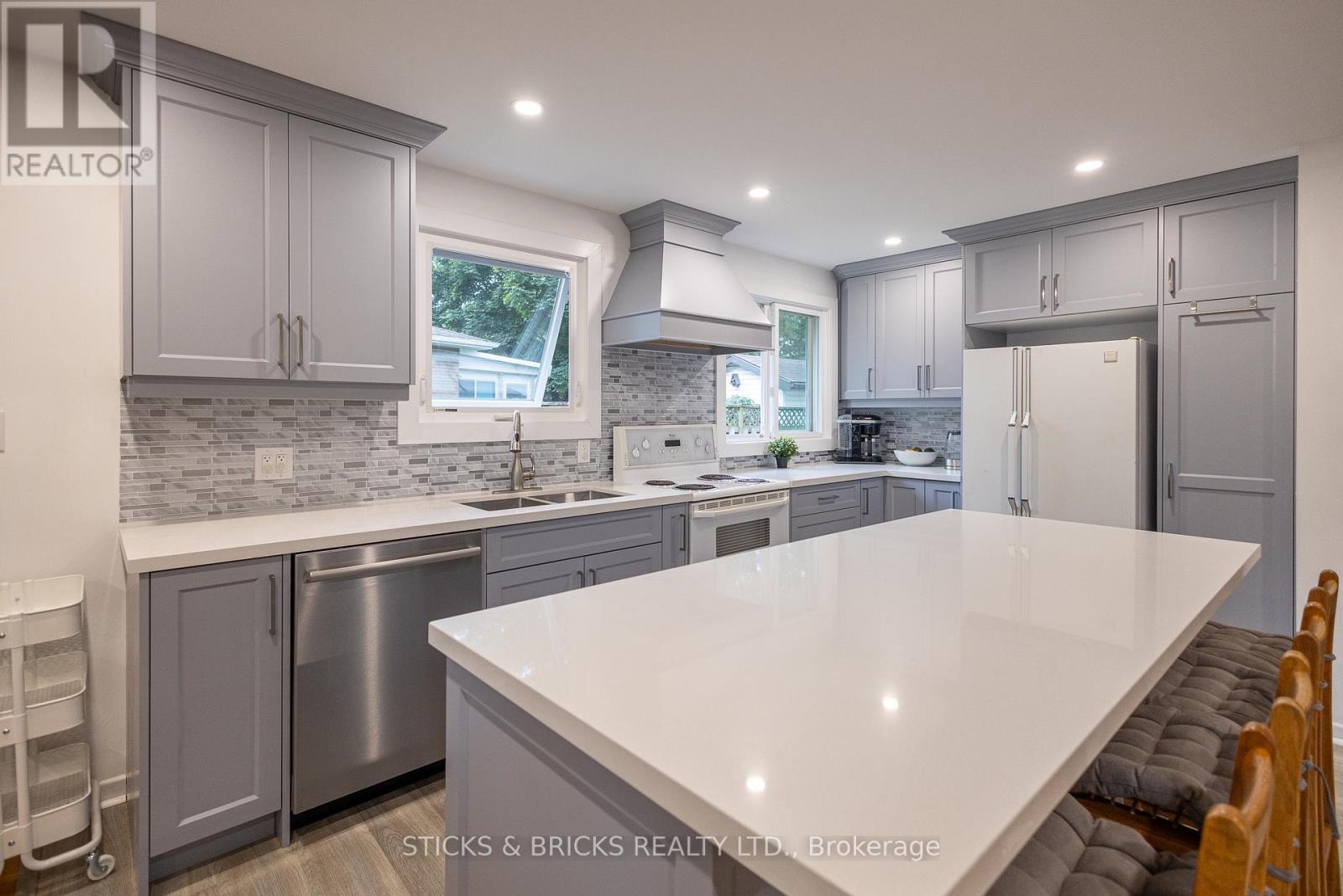 4479 MITCHELL AVENUE - 5