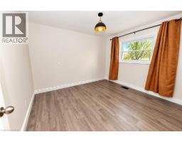 242 Chestnut Street S, Cambridge, ON N3H2J7 Photo 9
