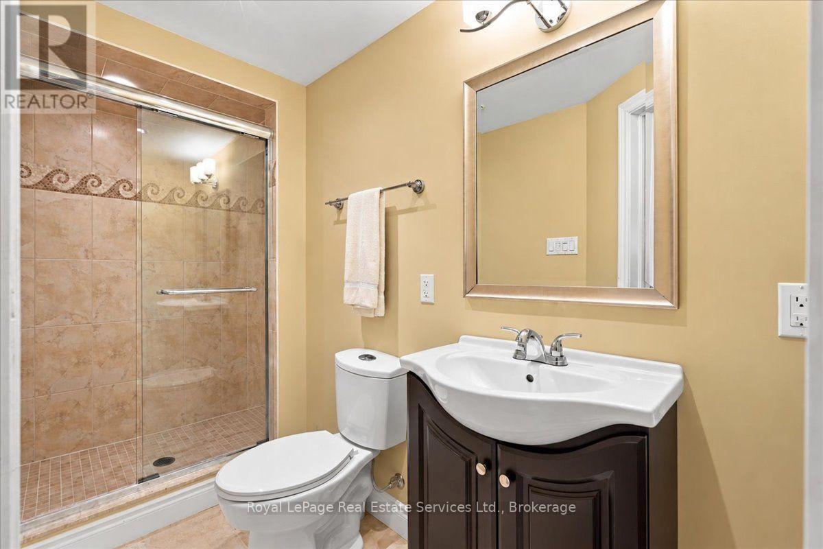 5569 Waterwind Crescent — photo 37