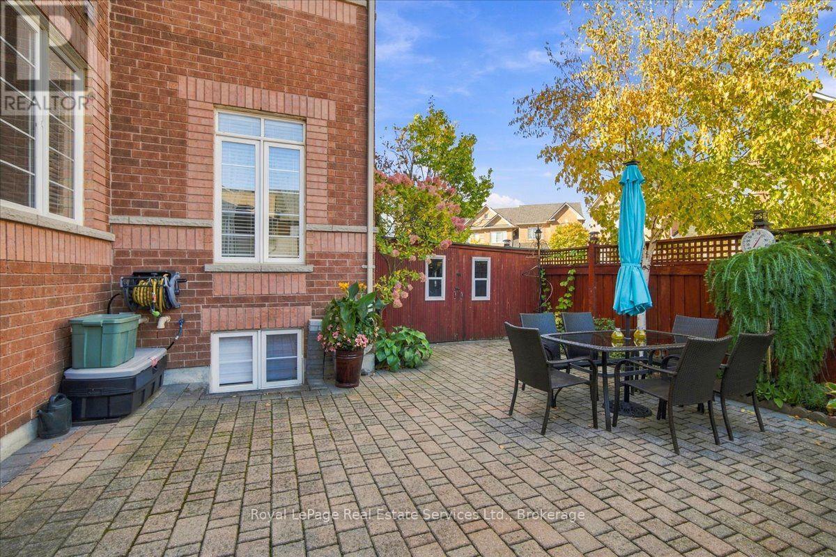 5569 WATERWIND CRESCENT - 39