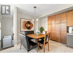 5569 Waterwind Crescent, Mississauga, ON L5M0G3 Photo 16