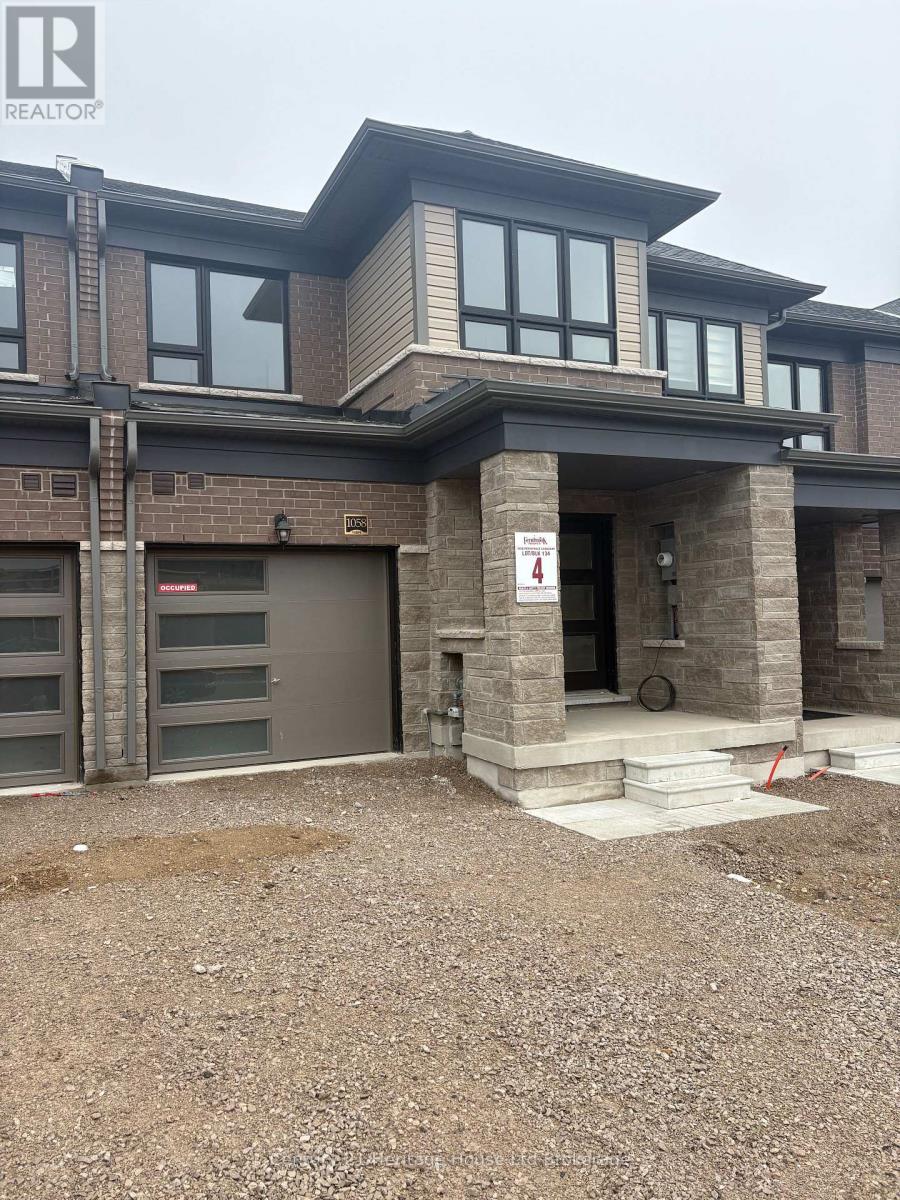 1058 Periwinkle Crescent