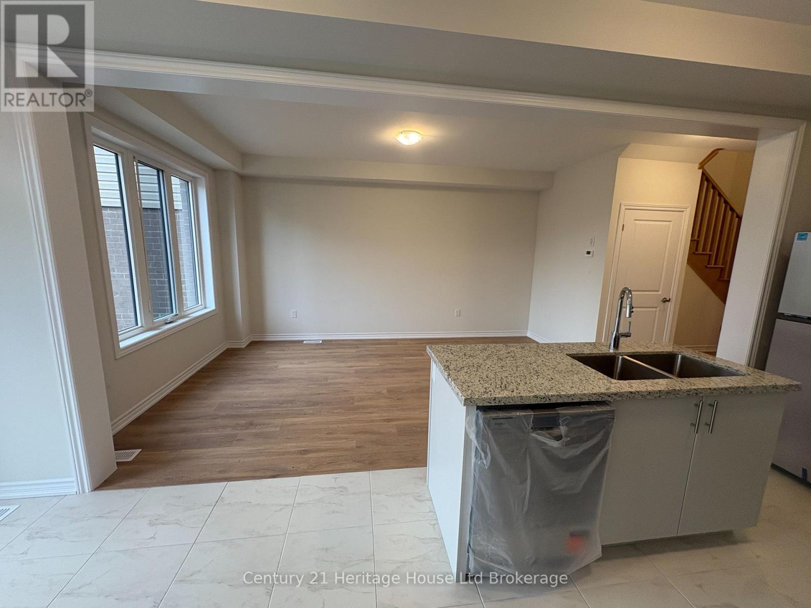 1058 Periwinkle Crescent — photo 11