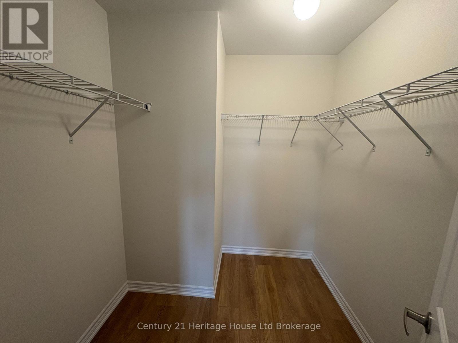 1058 Periwinkle Crescent — photo 17