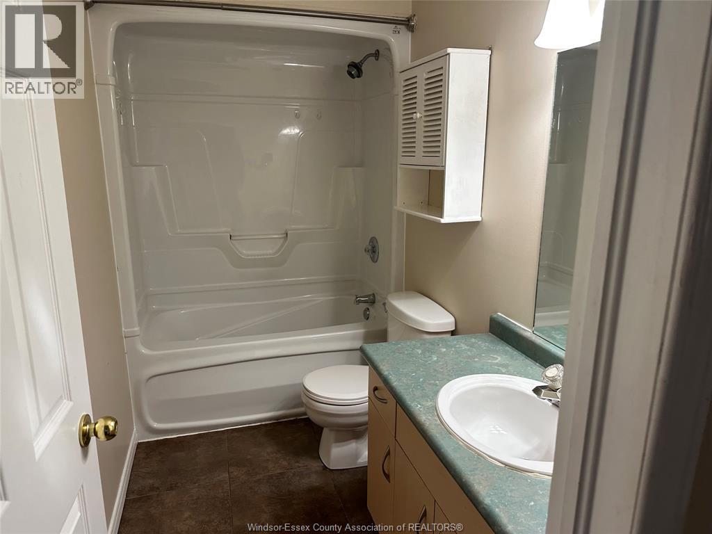 447 MERRILL AVENUE - 18