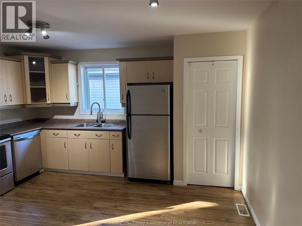 447 MERRILL AVENUE - 9