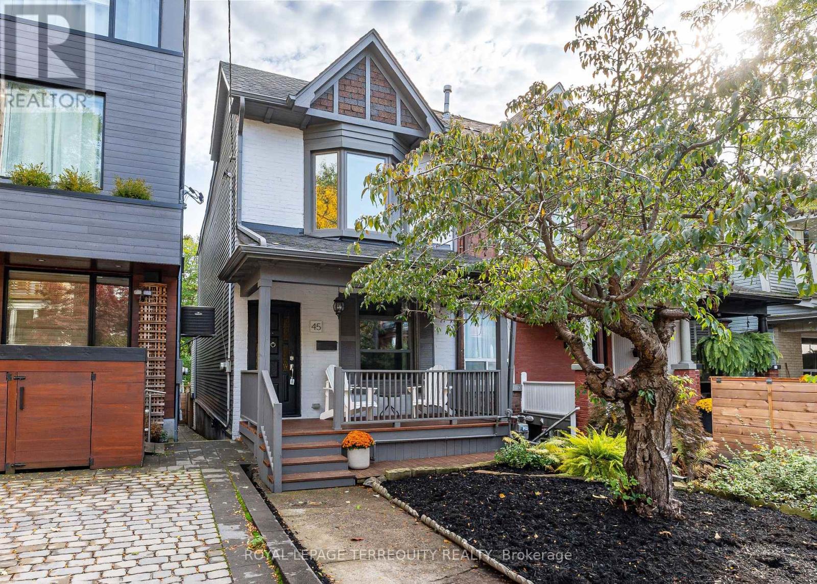 45 Dingwall Avenue — photo 3