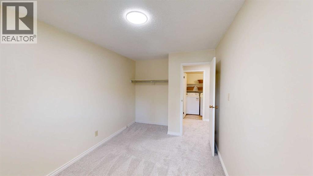 107, 405 Columbia Boulevard W, photo 17 of 17