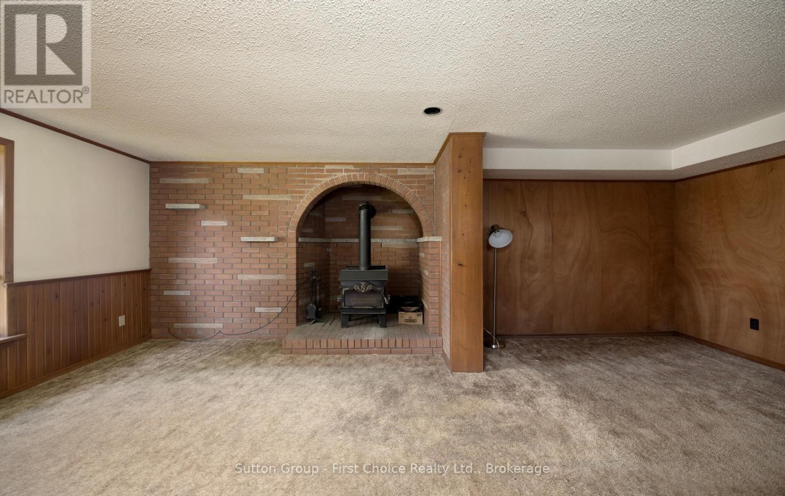12 MCCULLOCH STREET - 17