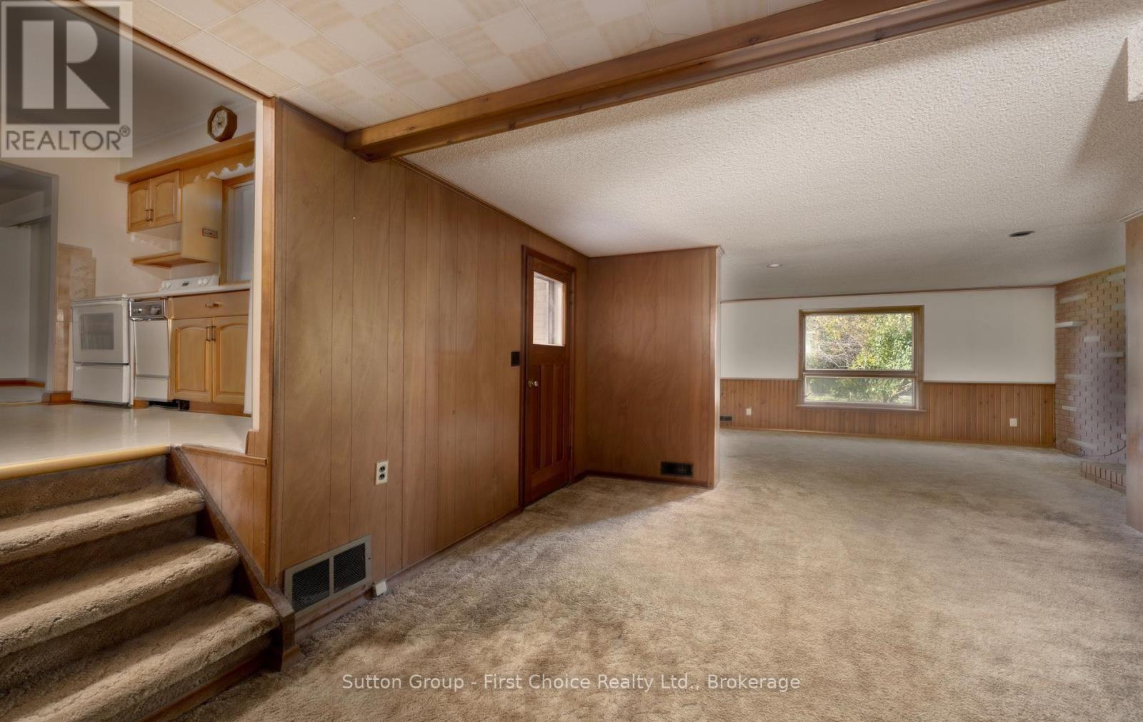 12 Mcculloch Street — photo 20