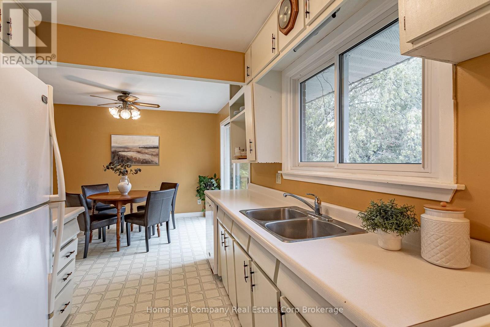 28 HESSON STREET - 17