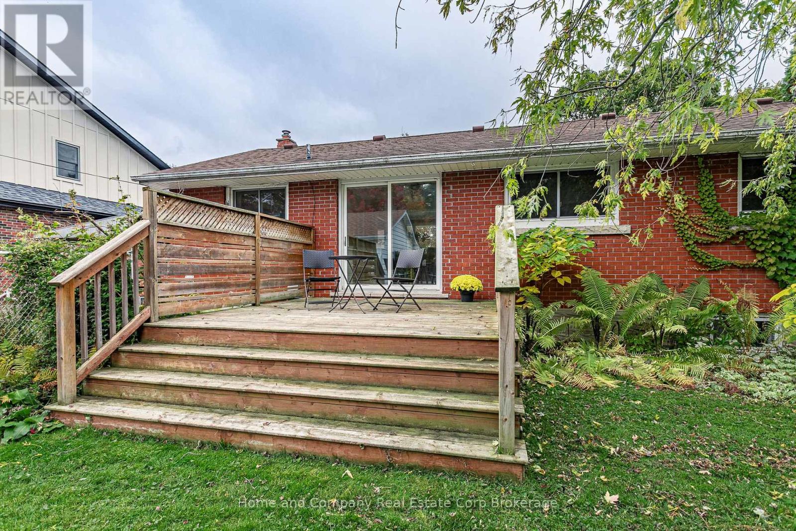 28 HESSON STREET - 27