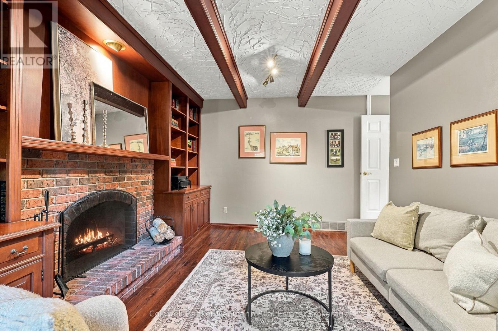 34 KRON DRIVE - 21
