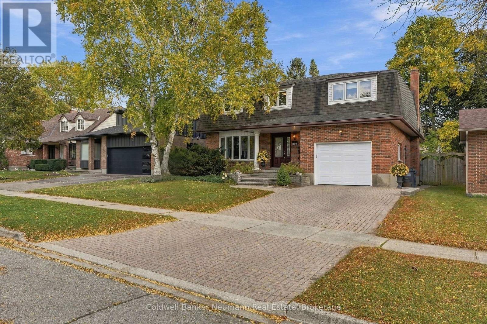 34 KRON DRIVE - 4