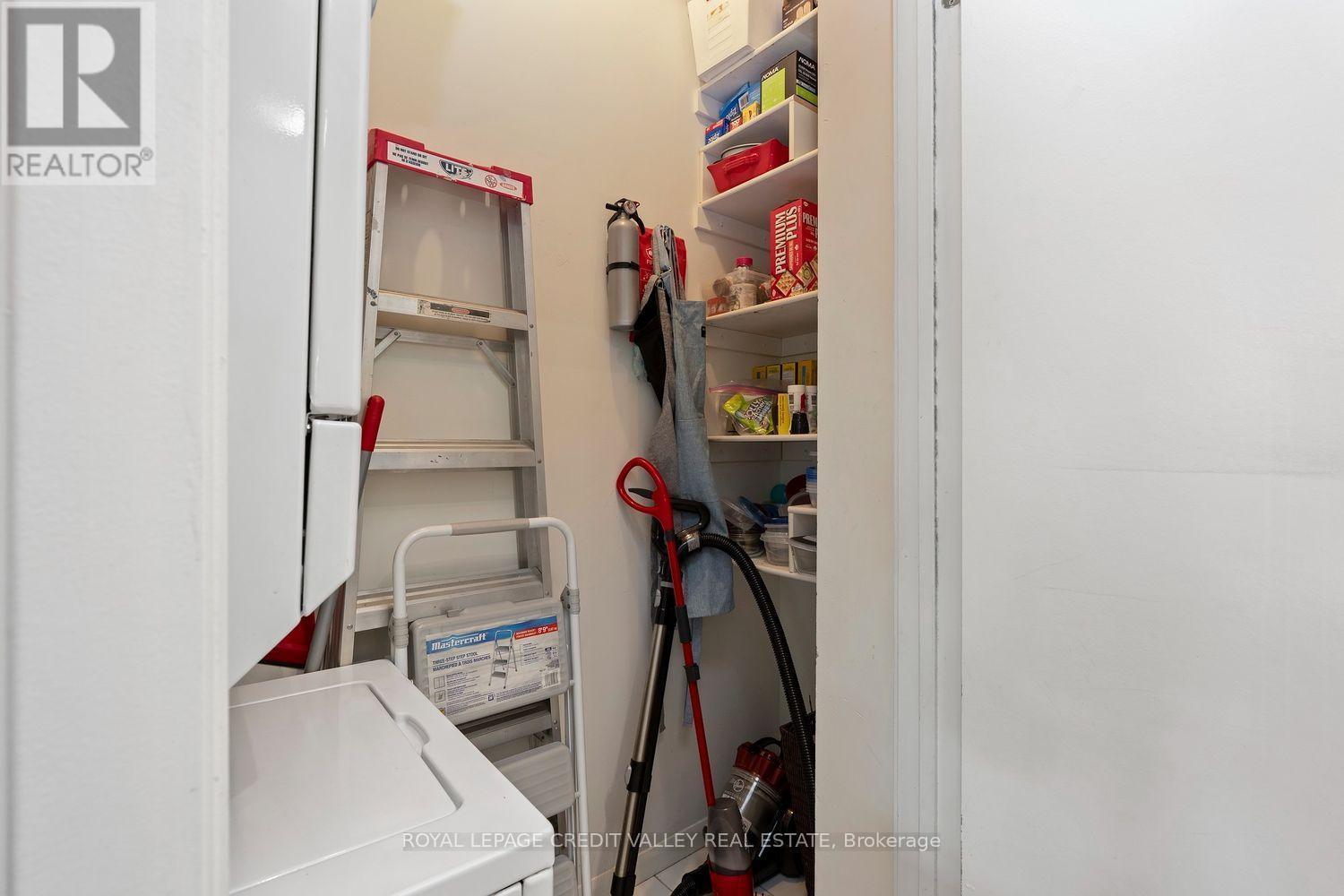 231 Fort York Boulevard — photo 15
