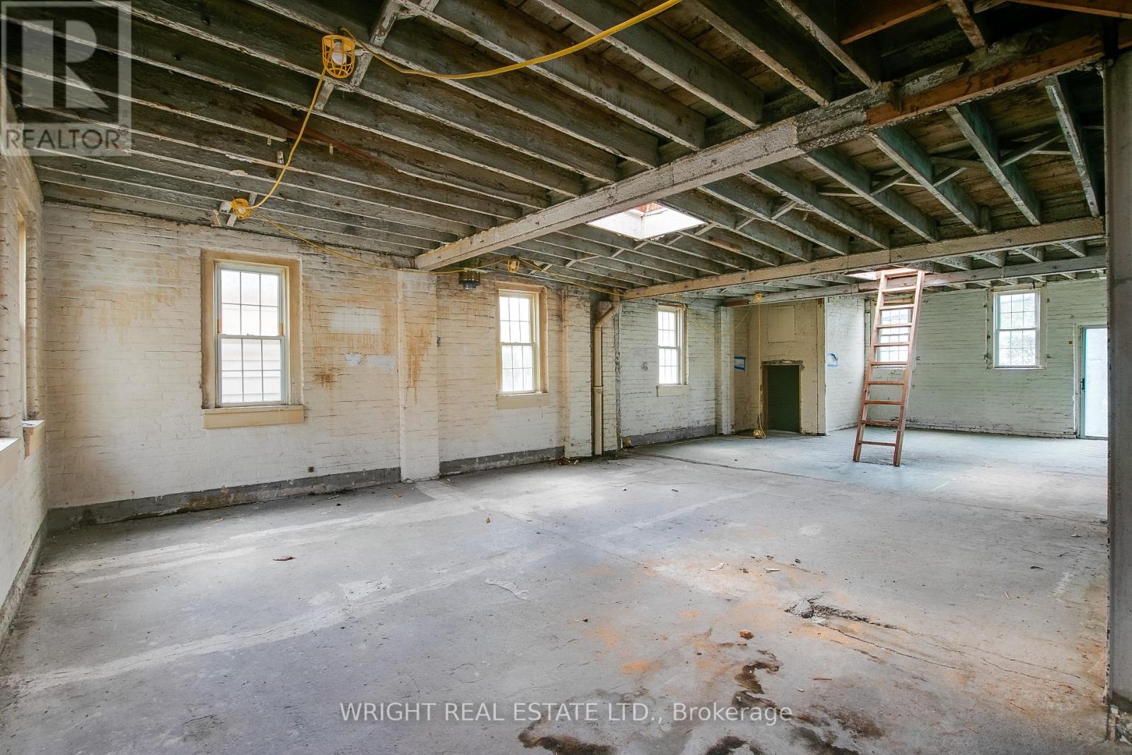 105 Major Street — photo 10