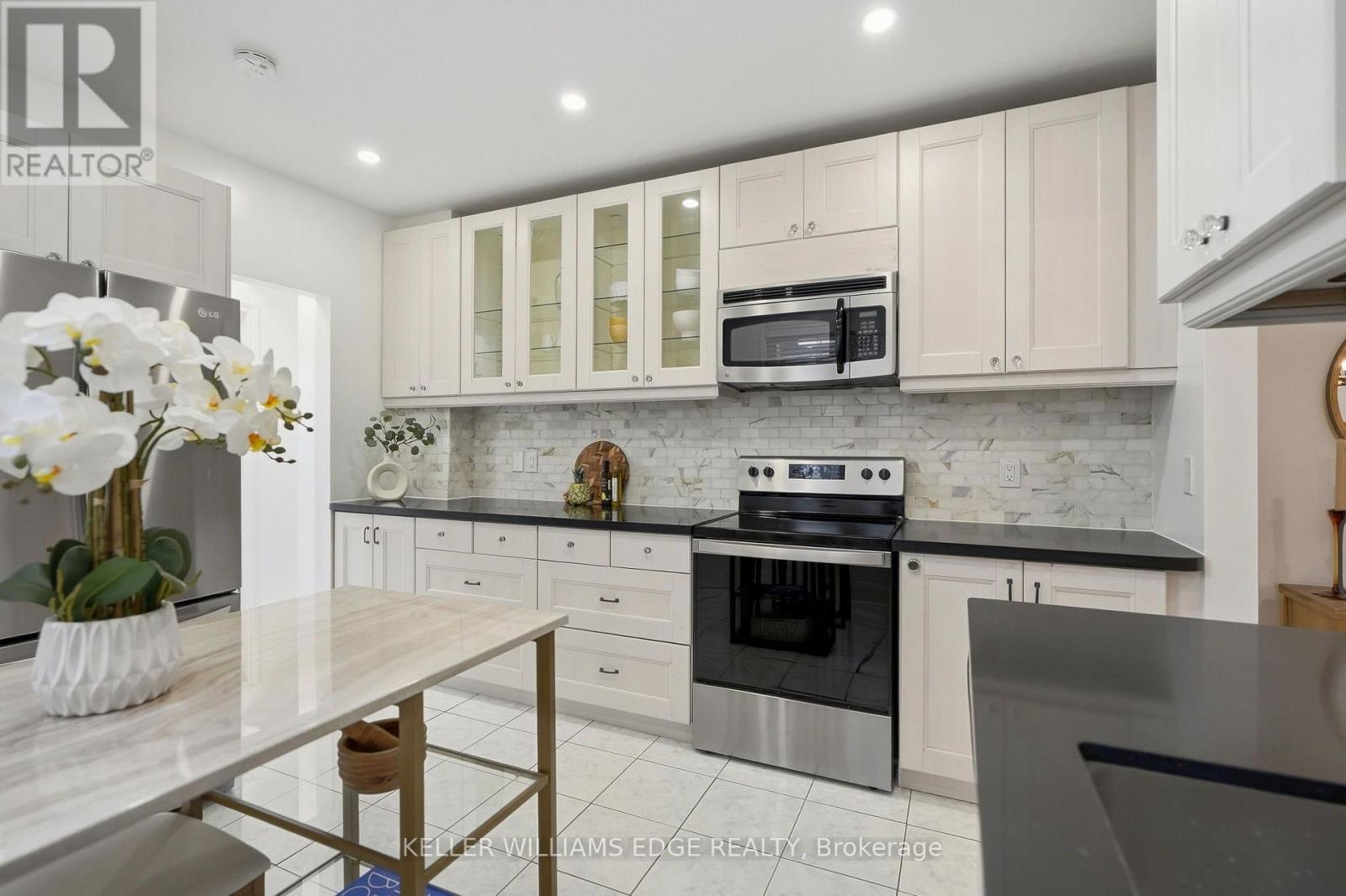 28 Conway Avenue — photo 17