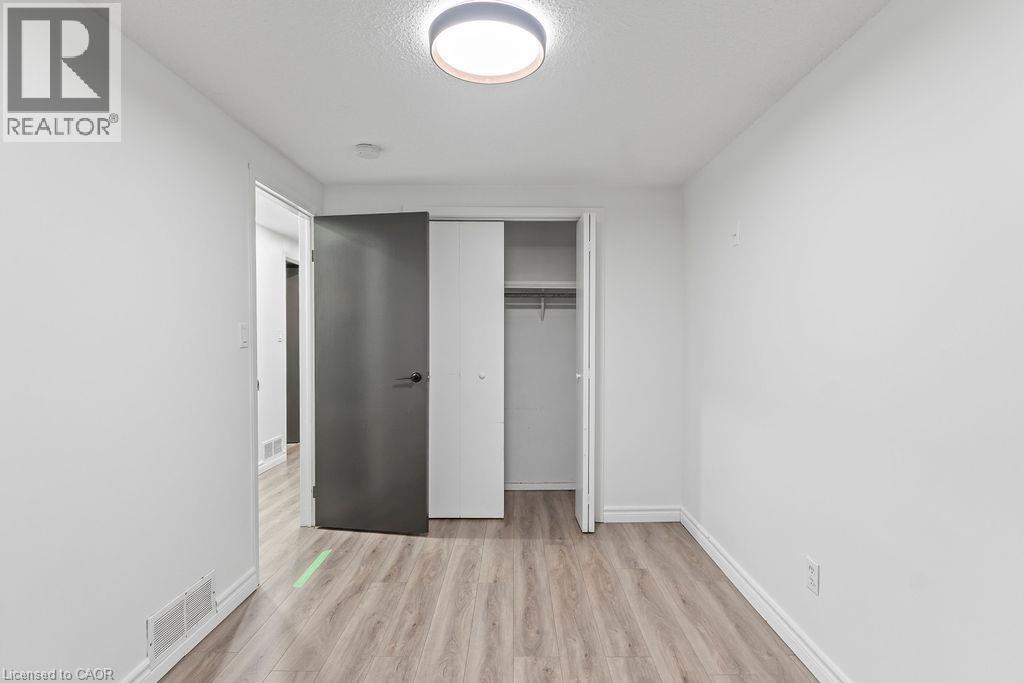 24 TARA Crescent - 38