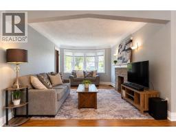 Living room - 75 Barons Avenue, Hamilton, ON L8K2Y4 Photo 8