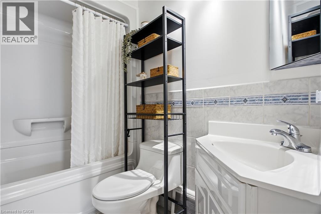 18 BIRCH Avenue - 26