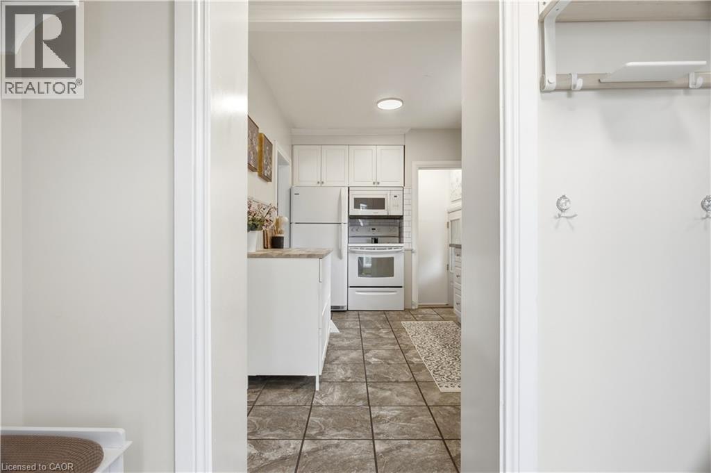18 BIRCH Avenue - 6