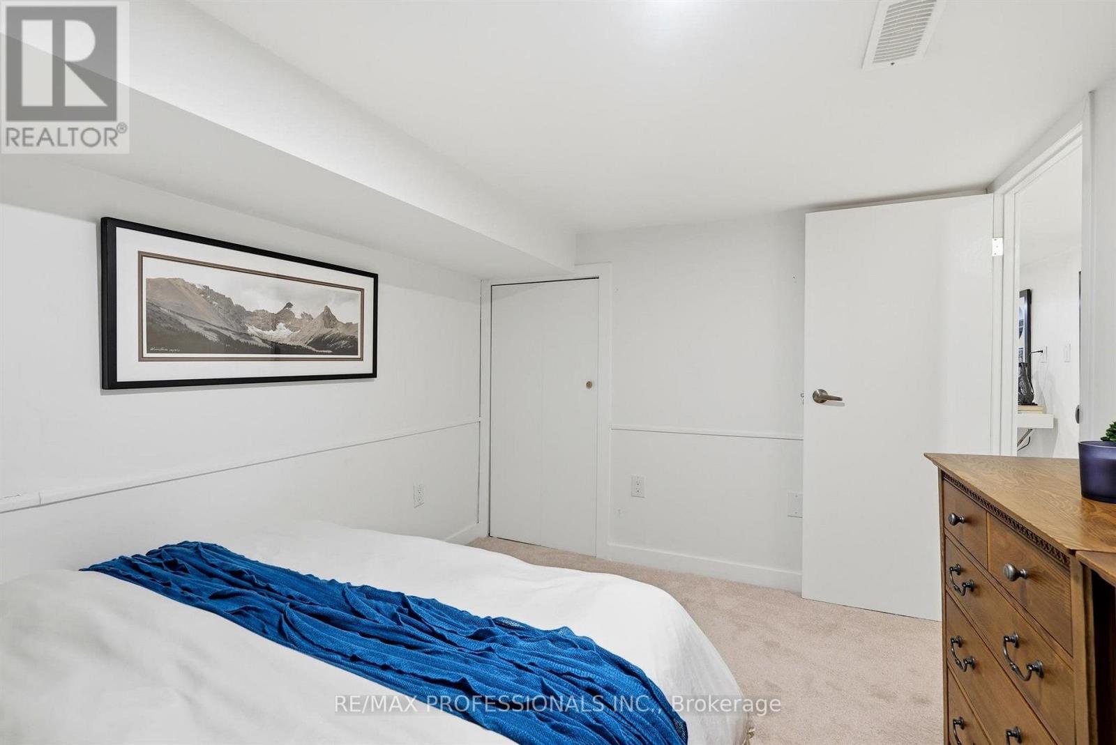 81 Alton Avenue — photo 35