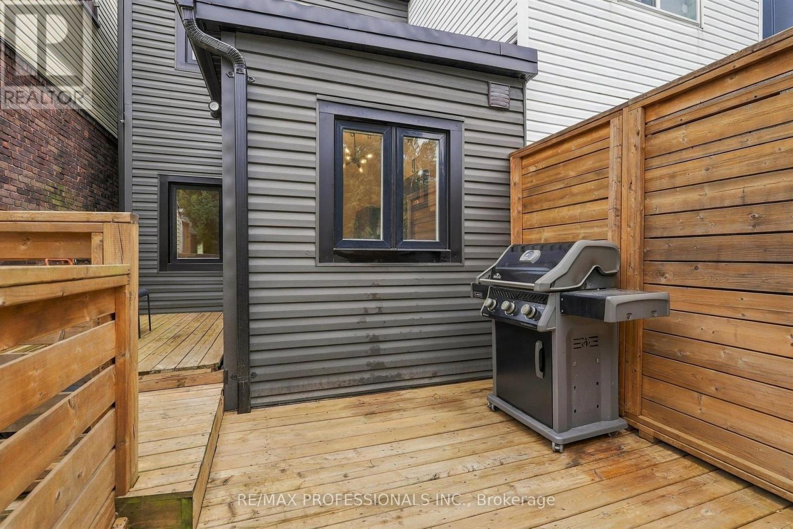 81 Alton Avenue — photo 39
