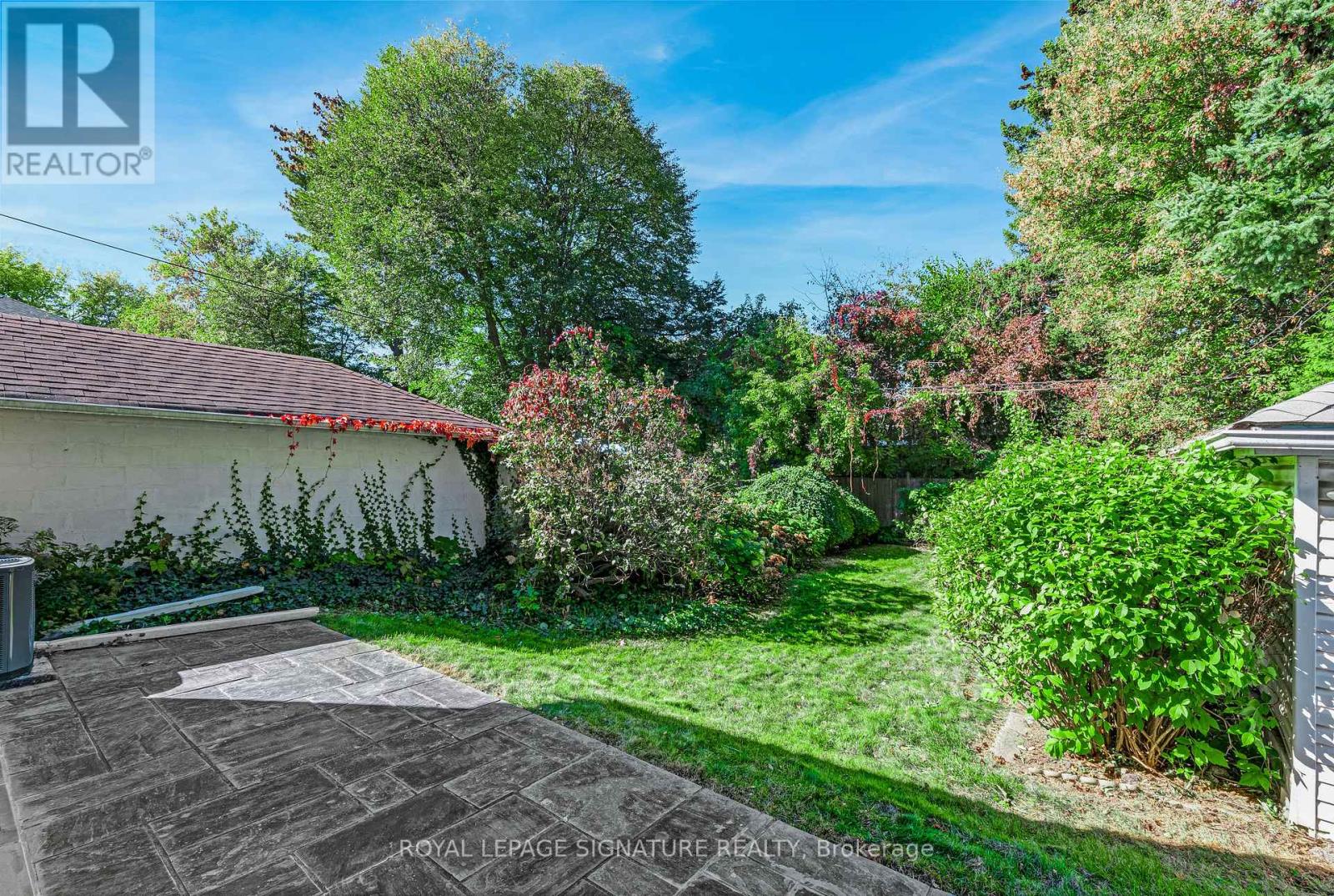 106 Meighen Avenue — photo 4