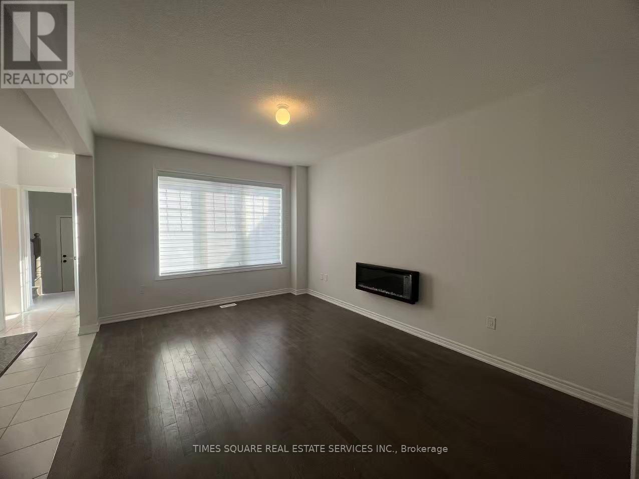 8 O'Reilly Street, Whitby, ON photo 4