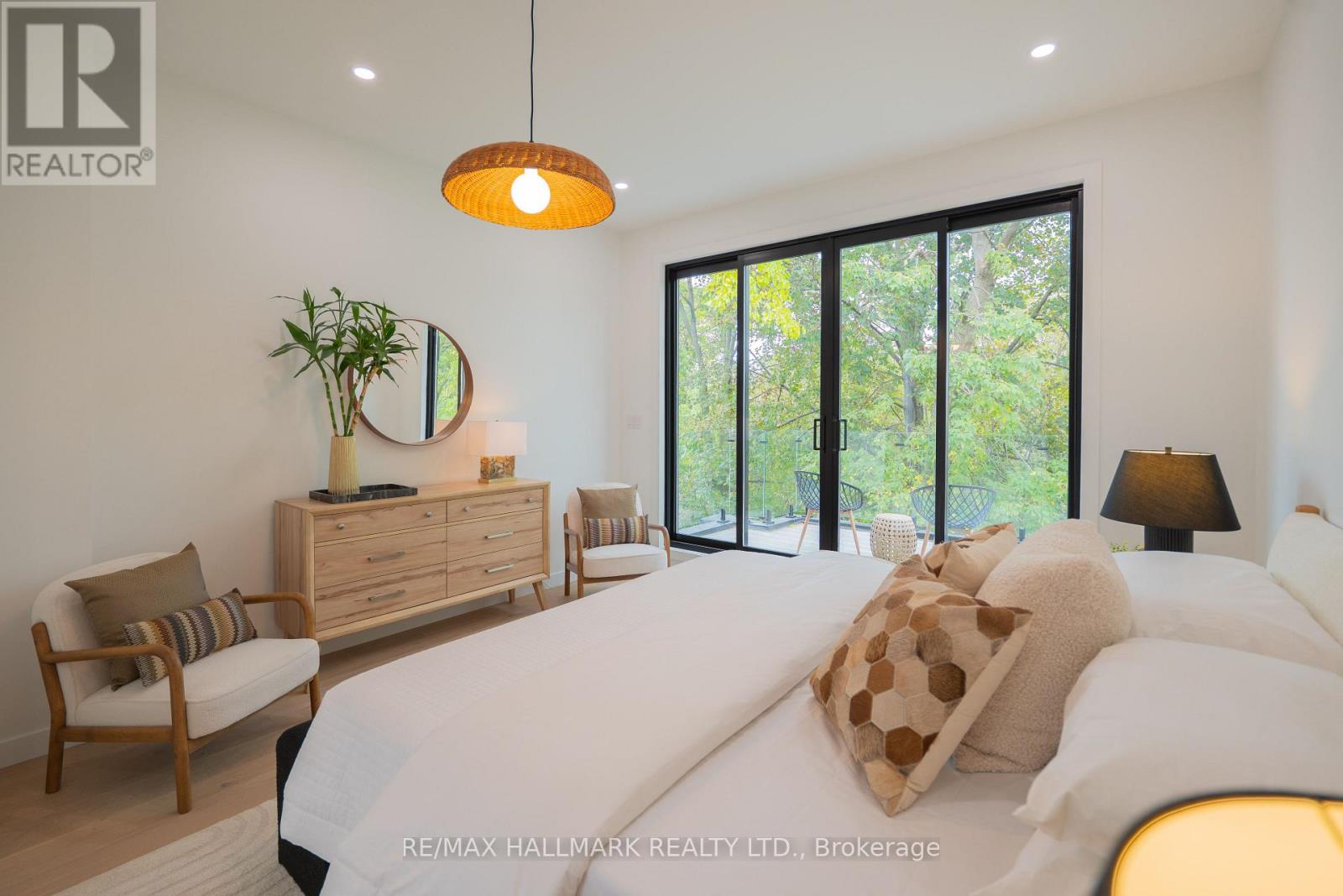 71 Langley Avenue — photo 32