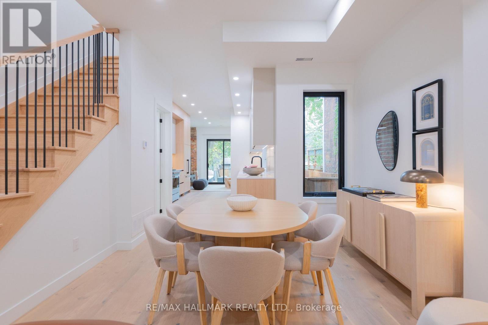 71 Langley Avenue — photo 7