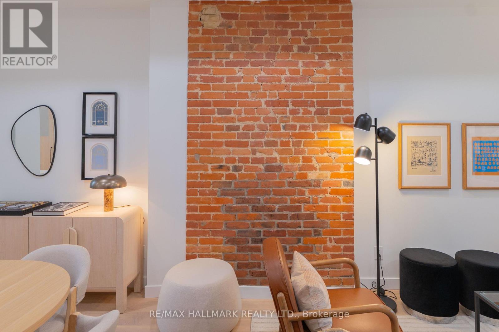 71 Langley Avenue — photo 8