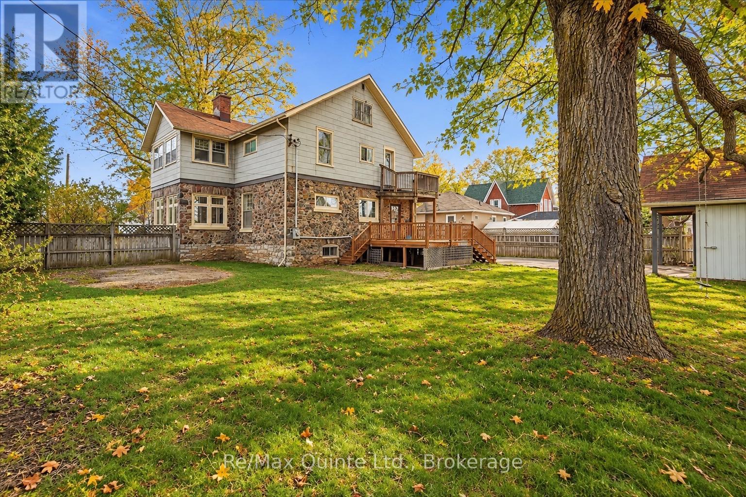 219 East Street — photo 11