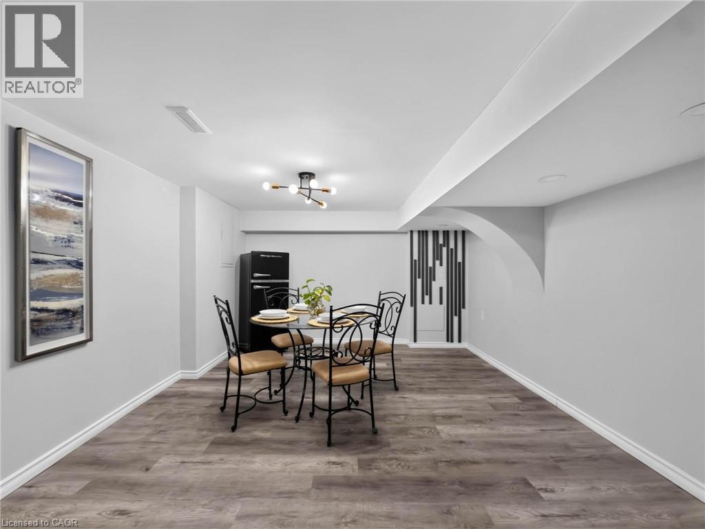 12 Sundrop Court — photo 39