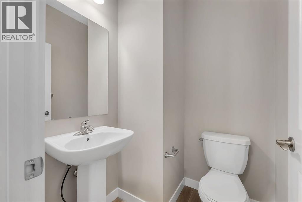 164 Rowmont Boulevard NW - Image 15