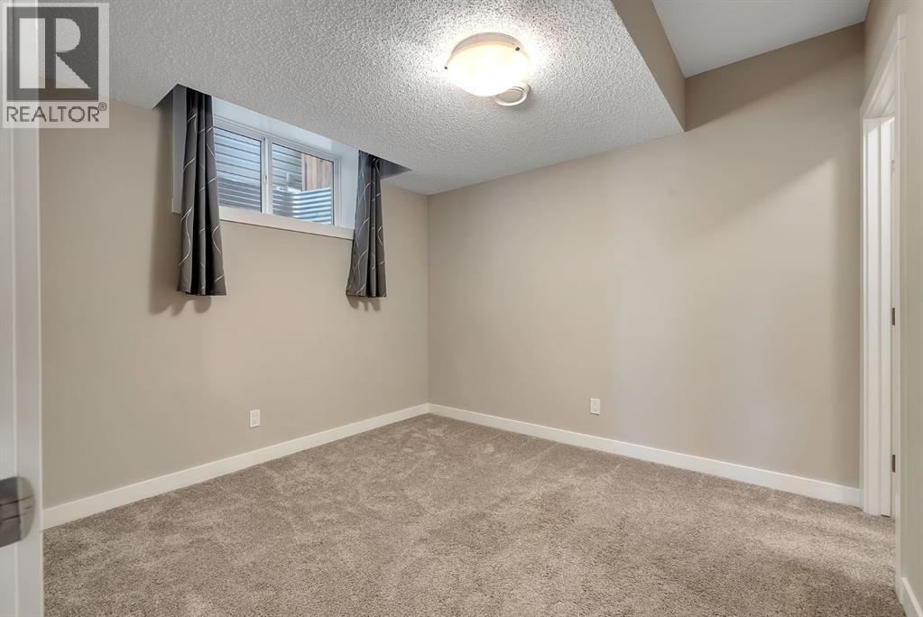 164 Rowmont Boulevard NW - Image 40