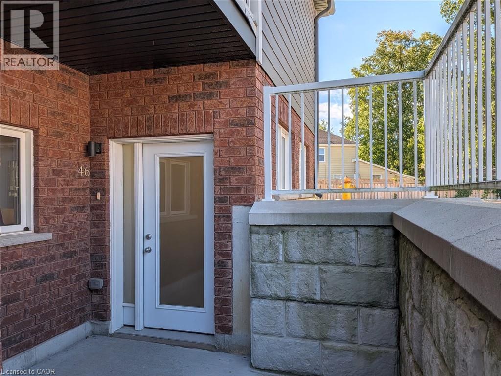 225 Riddell Street — photo 11