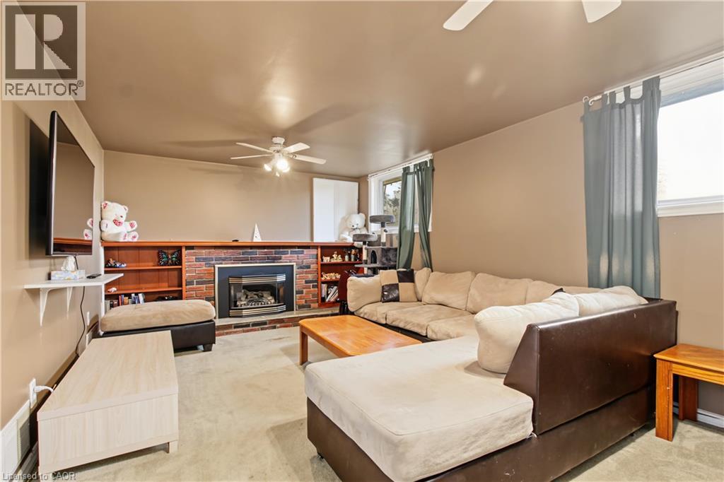 270 6TH CONCESSION Road E - 19
