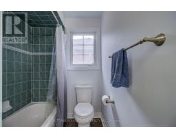 40 Metcalfe Drive, Bradford West Gwillimbury, ON L3Z3C7 Photo 20
