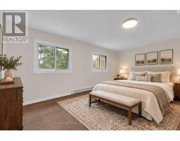 Bedroom 3 - 203 Little Avenue, Barrie, ON L4N6L1 Photo 8