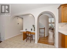 5b Kemp Drive, Ottawa, ON K1T3W9 Photo 16