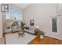 Sitting room - 5b Kemp Drive, Ottawa, ON K1T3W9 Photo 6