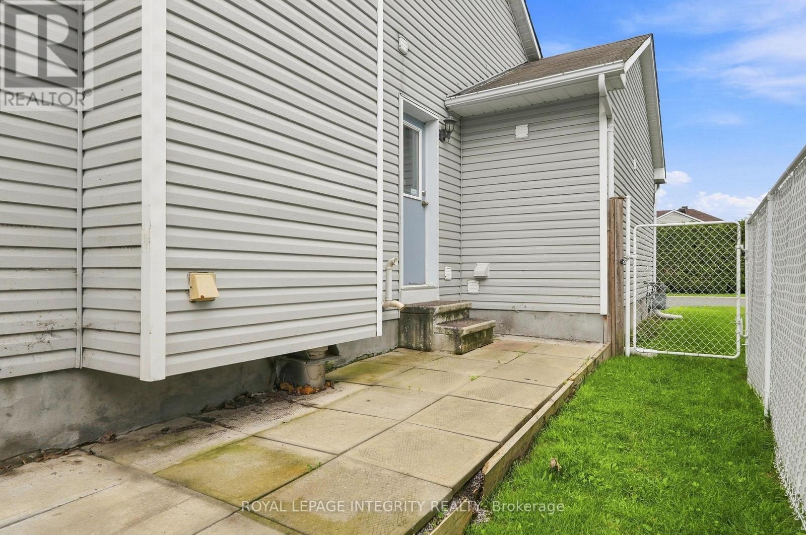 675 Potvin Avenue — photo 45