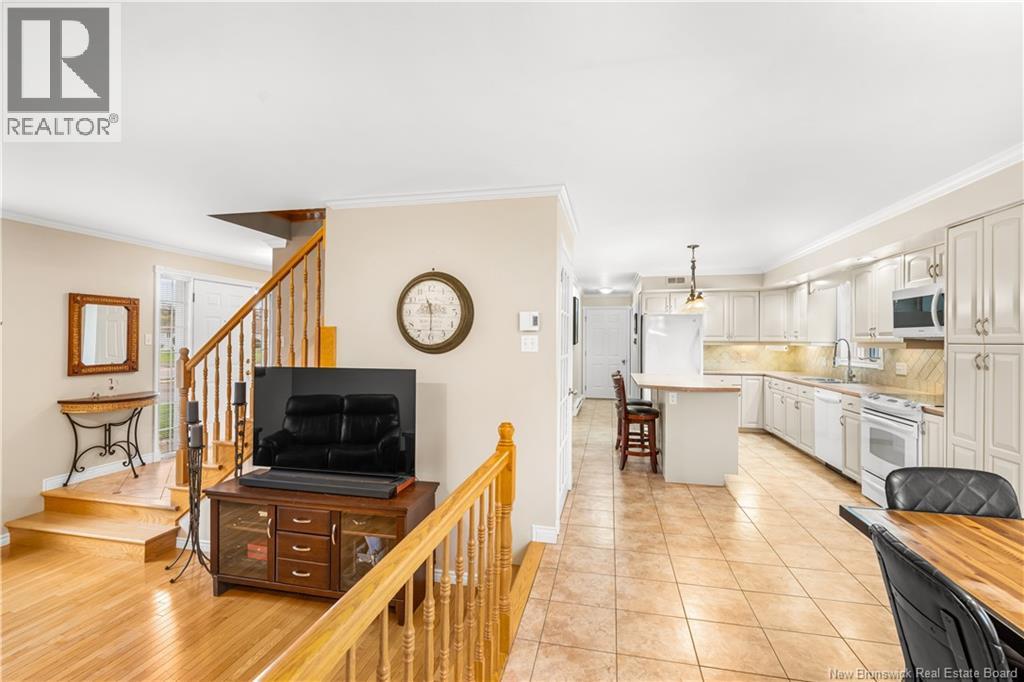 90 Rue Acadie - 11