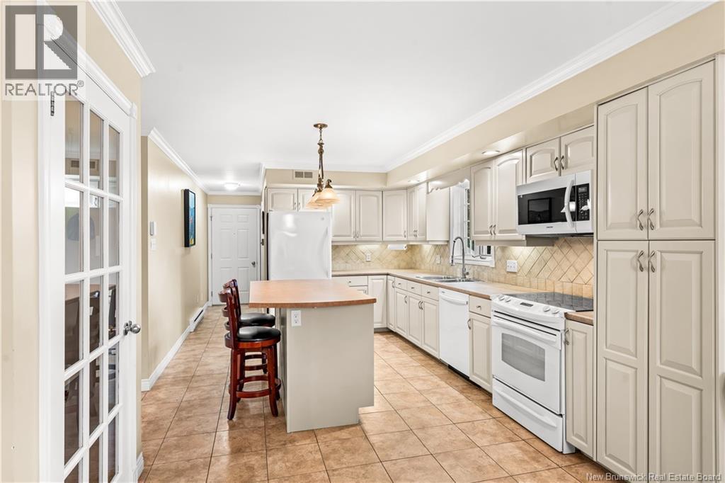 90 Rue Acadie - 4