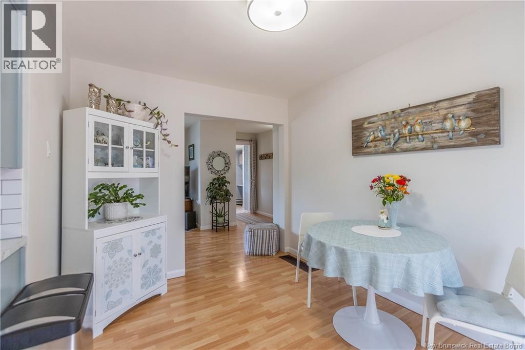 23 Bickerton Avenue - 10
