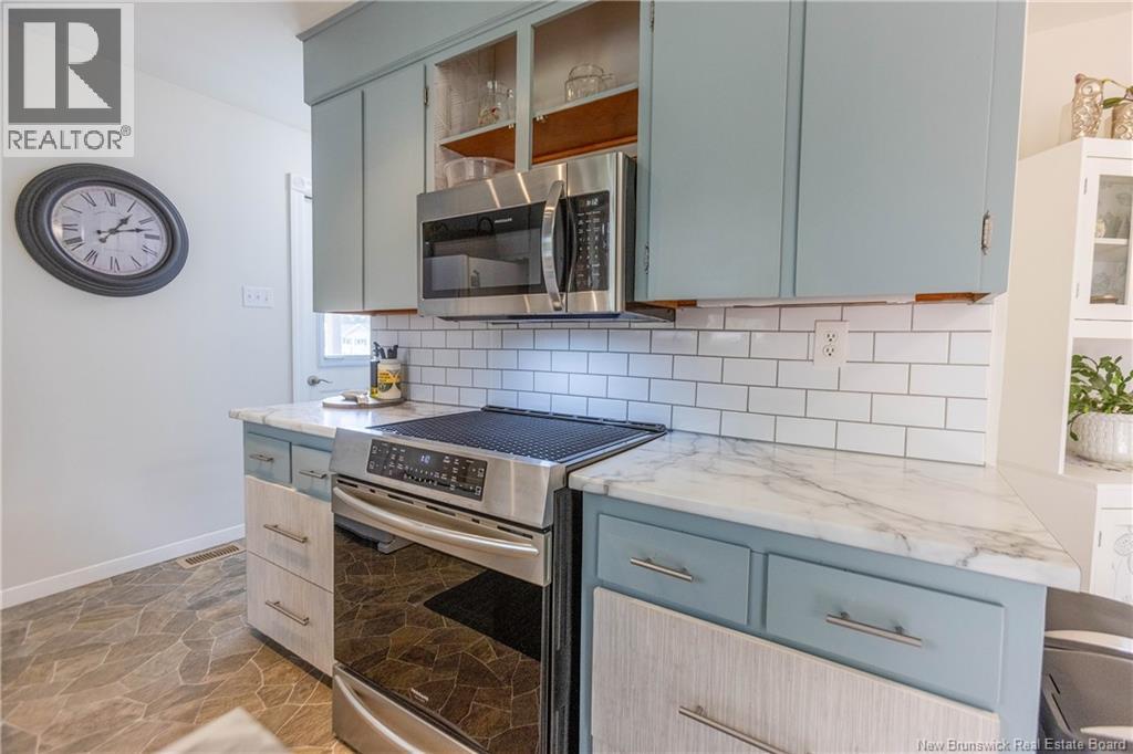 23 Bickerton Avenue - 14